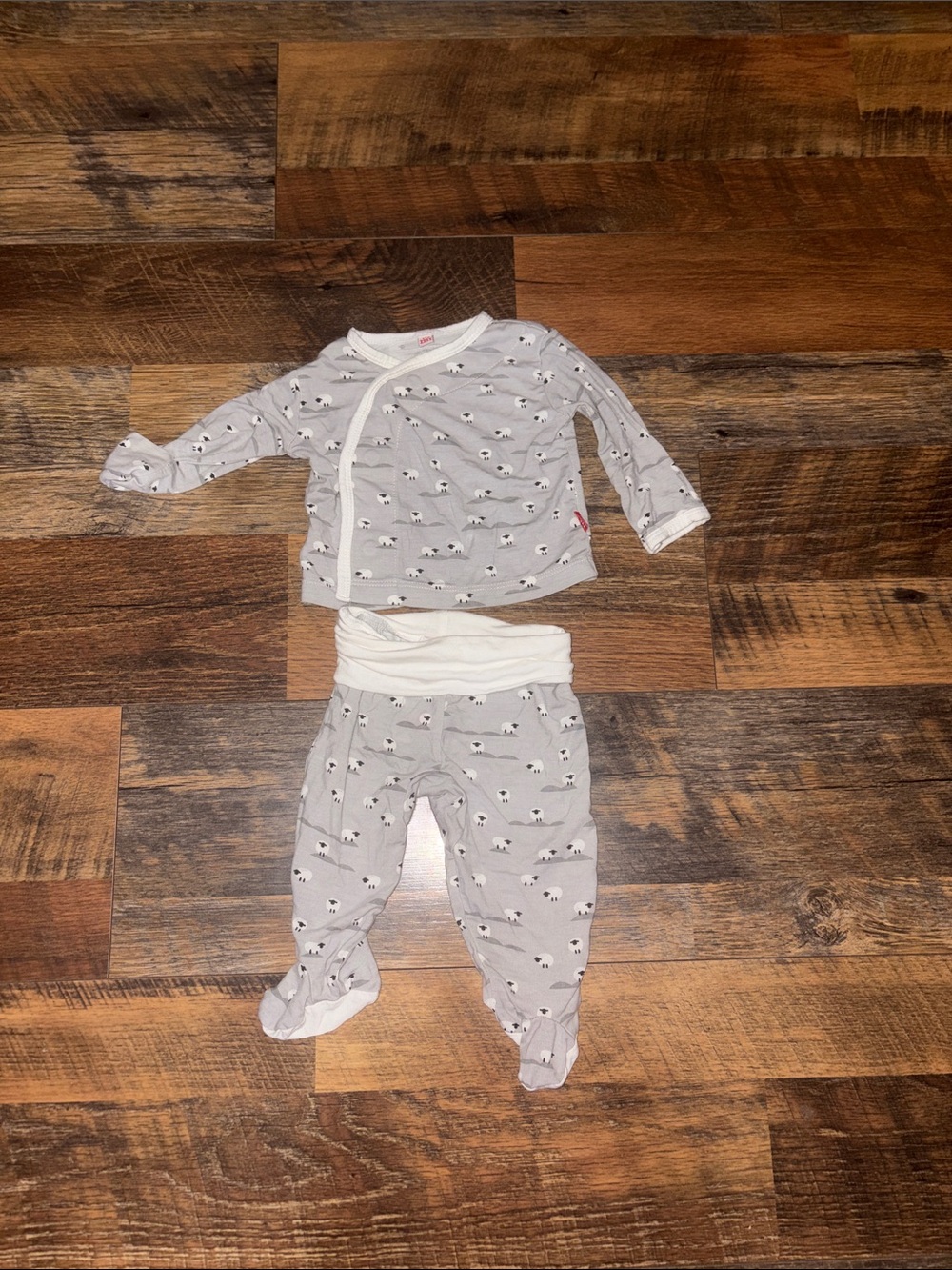 Magnetic Me Gray Baa Baa Baby Modal Magnetic Take-Me-Home Kimono Set